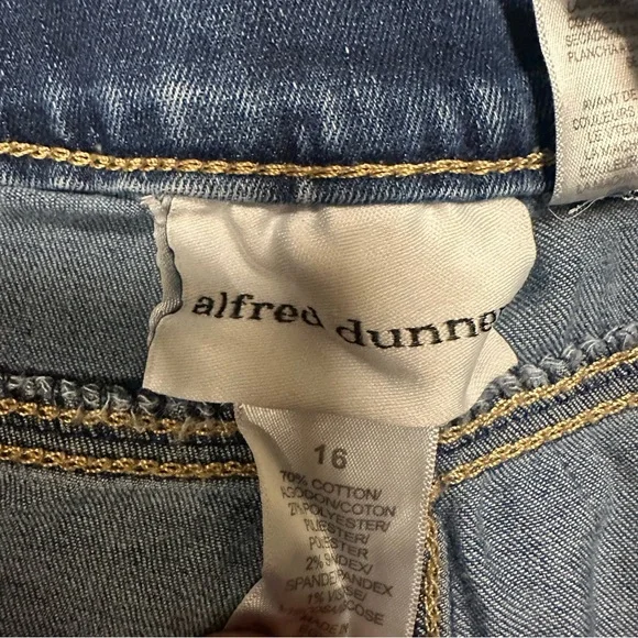 Alfred Dunner Women's Dark Blue Ankle Jeans - Picture 6 of 6